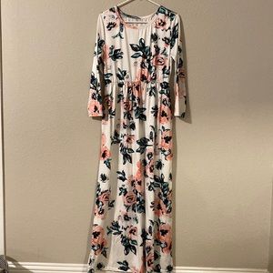 Amazon, floral maxi dress, size Medium, great condition